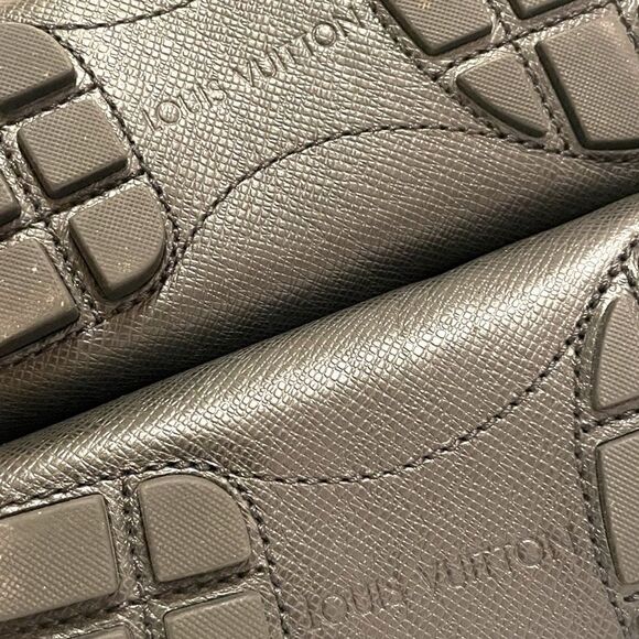 Mens LOUIS VUITTON Leather Drivers with Silver Tone Metal LV Motif |Size: 11M| main image 9